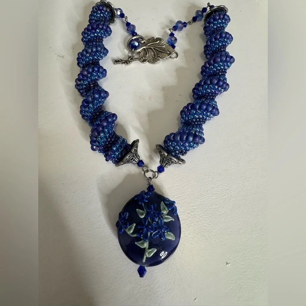 Vintage Double Spiral Glass Beaded Necklace - Picture 1 of 2